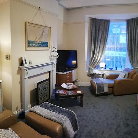 A Summer Place - Spacious Maisonette, Central Whitby, Sleeps 4, Close To Amenities Apartment Exterior photo